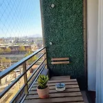 Comodo, Amplio Y Centrico Departamento