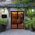 Hotel Boutique Castillo Rojo