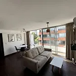 A Pasos Del Costanera Center!