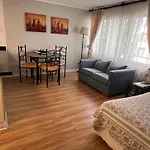 Isabel Suites Vitacura