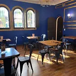 Hostal El Raco