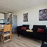 By Versatiles Hermoso Departamento Completo