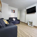Departamento Centrico Y Moderno
