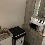 Departamento Estudio Remodelado En Edificio Antiguo Barrio Exclusivo