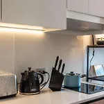 Hom I Nuevo Y Luminoso Studio Con Terraza En Santiago