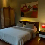 Estudio En El Corazon De Santiago