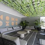 Your Nunoa Oasis City Escape