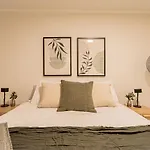 Modern 1Br Urban Retreat In Stantiago