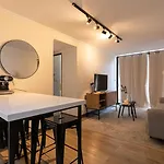 Perfect 2Be 2Ba Close To The Metro
