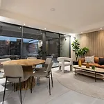 Comfort & Convenience Downtown Santiago Studio