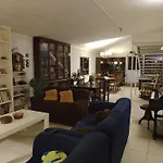 Hostal Renca, Casa Hotel