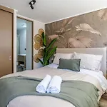 Bright Santiago Apartment Near Attractions