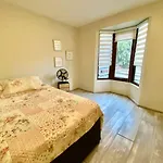 Agradable Casa En Las Condes Para 7 Personas