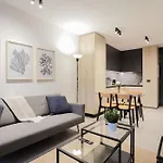 Cozy And Comfortable Parque Arauco Mall 1Be