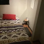 Hostal Low Cost