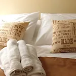 La Moneda Suites