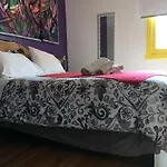 Princesa Insolente Hostel