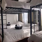 Vipar Hostal