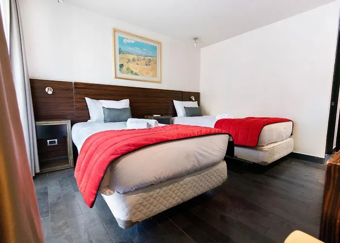 Tribeca Twin Room - Studio With Pool, Wifi, Ac