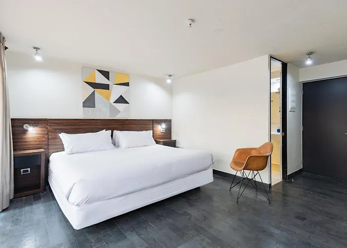 Tribeca Gold W/ Smart Tv, Parking, Metro & Ac