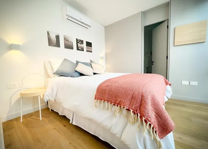Hom I Moderno Depto Con Encanto En Barrio Lastarria