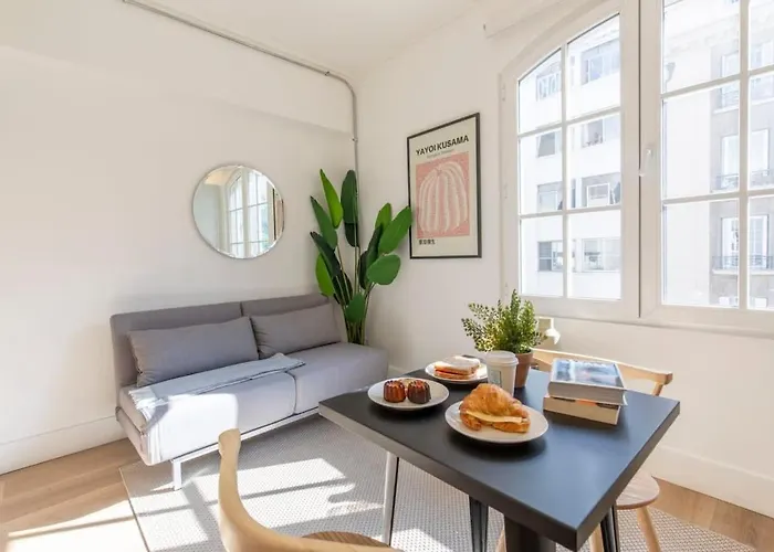 Hom I Departamento 1D1B En Iconico Barrio De Santiago