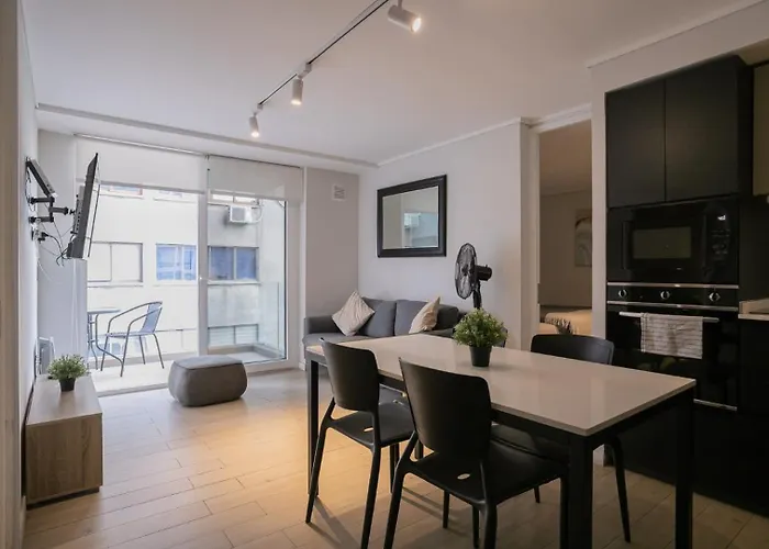 2B2B Steps Away From Costanera Center