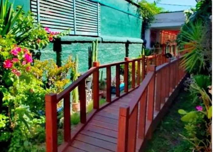 Hostal La Casa Del Puente