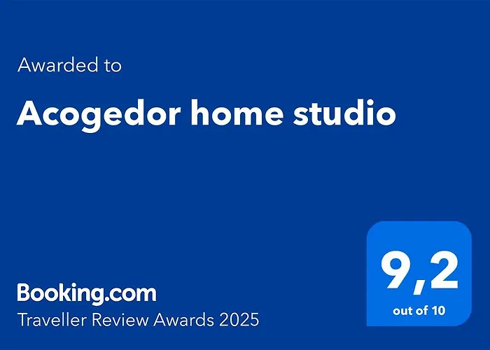 Acogedor Home Studio