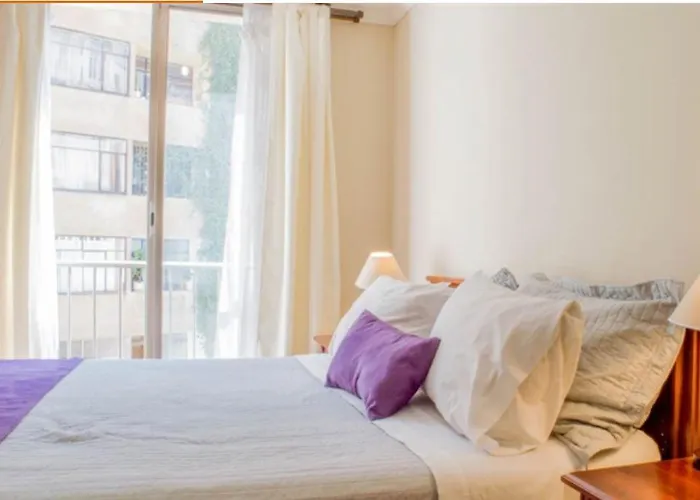 UH ApartHotel Lastarria