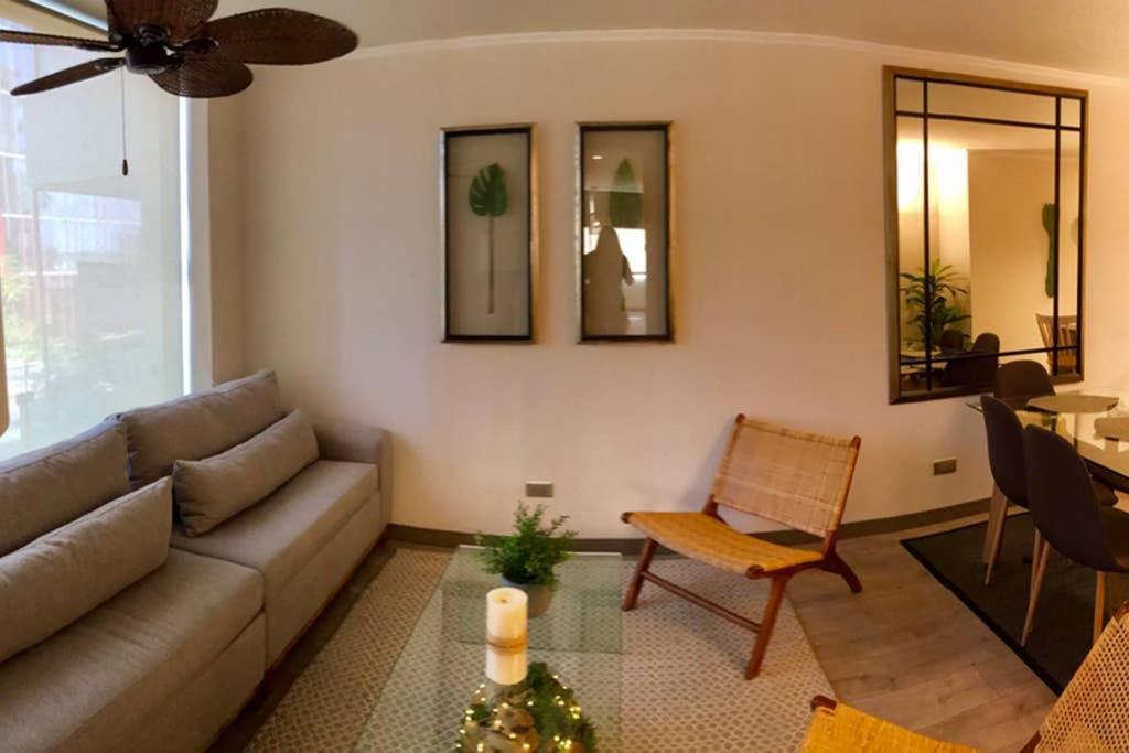 Precioso Departamento En Dominicos * Santiago de Chile