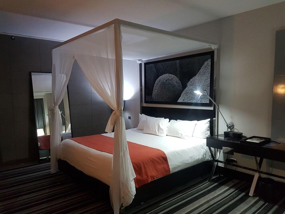Wyndham Pettra Hotel 5*