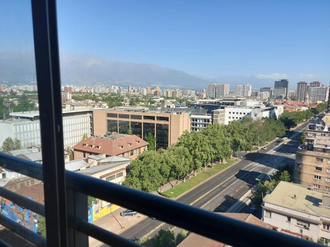Departamento Metro Parque Bustamante Apartment Santiago