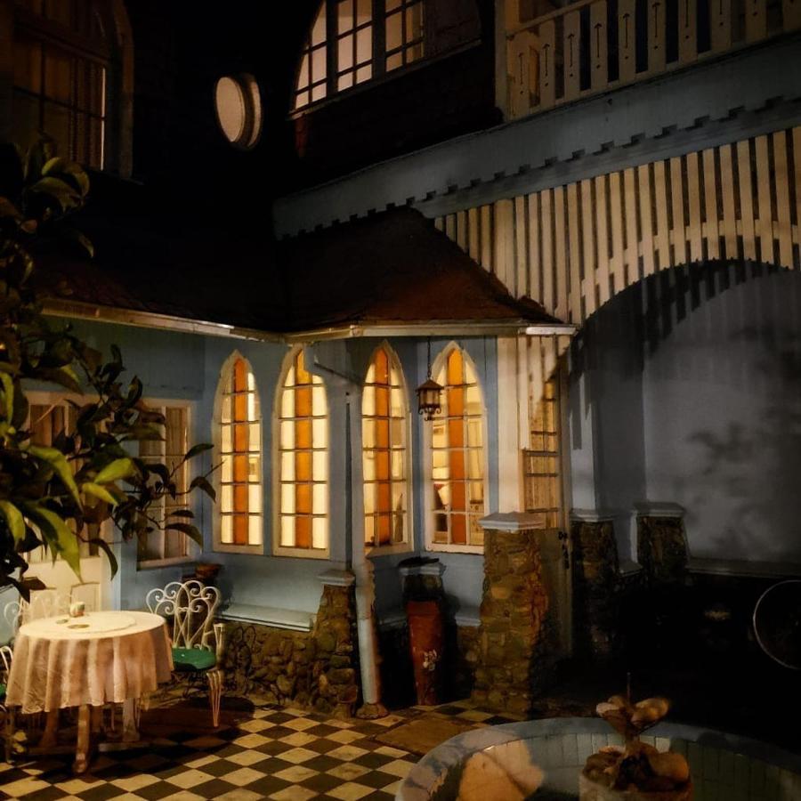 La Cascarona Homestay Santiago
