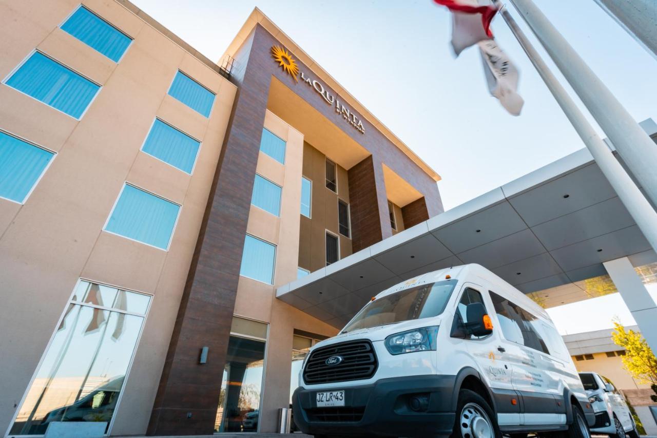 La Quinta By Wyndham Aeropuerto Hotel Santiago