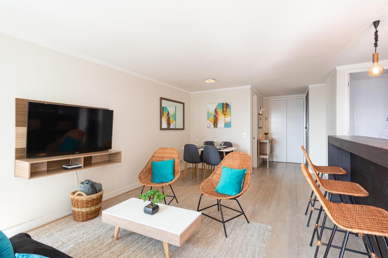 Arauco Wood - 2br, Parking, Wifi, Mall & Pool Apartamento Santiago de Chile
