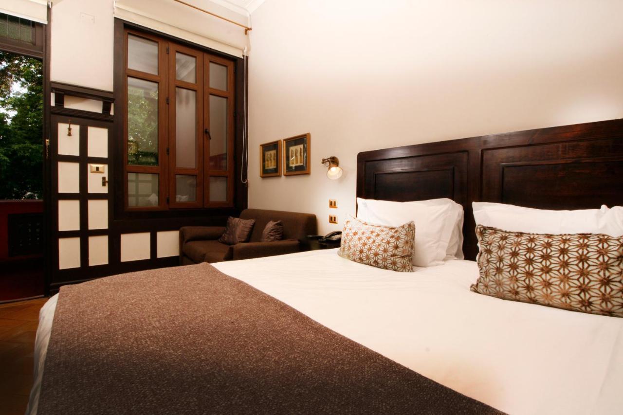 Boutique Castillo Rojo
