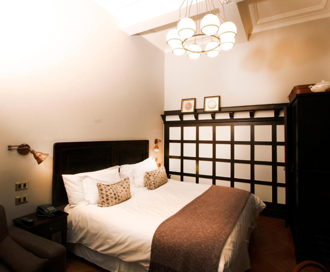 Boutique Castillo Rojo
