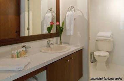 Park Plaza Aparthotel 3*