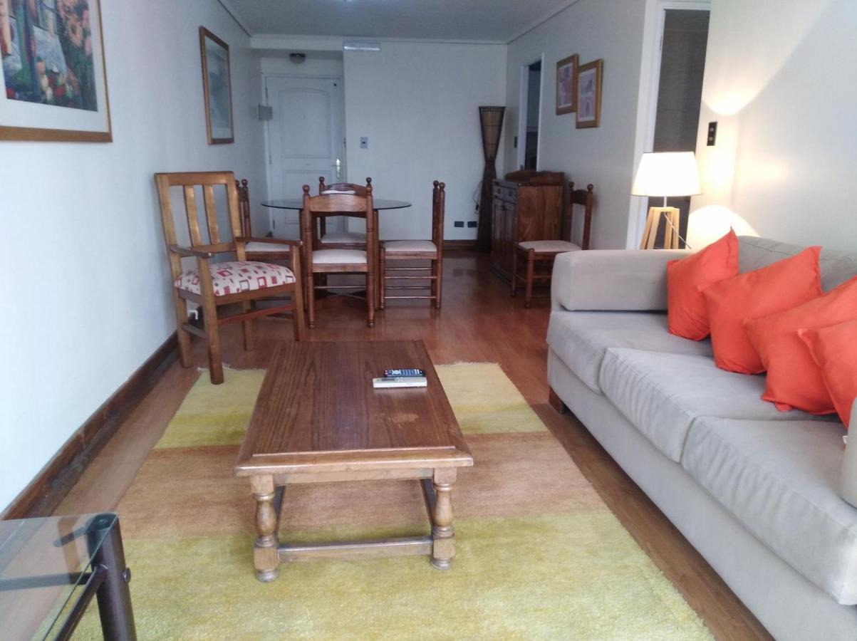 Roomapart Escuela Militar Aparthotel Santiago