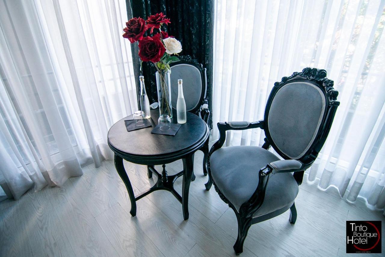 Tinto Boutique