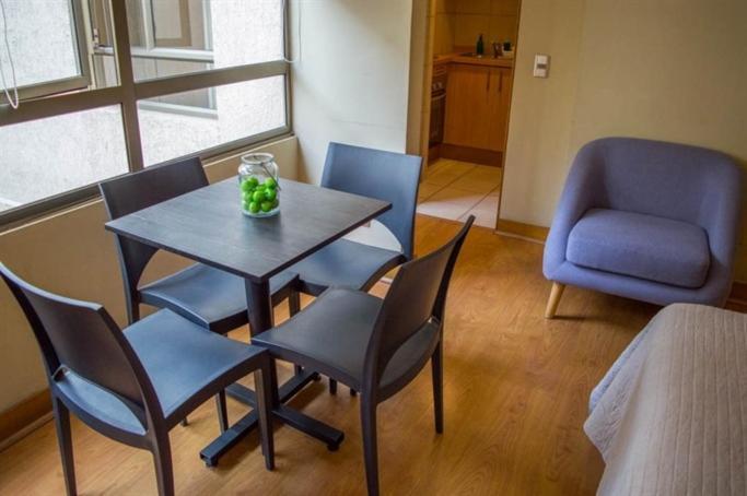 Uh Departamento Amoblado Lastarria Santiago