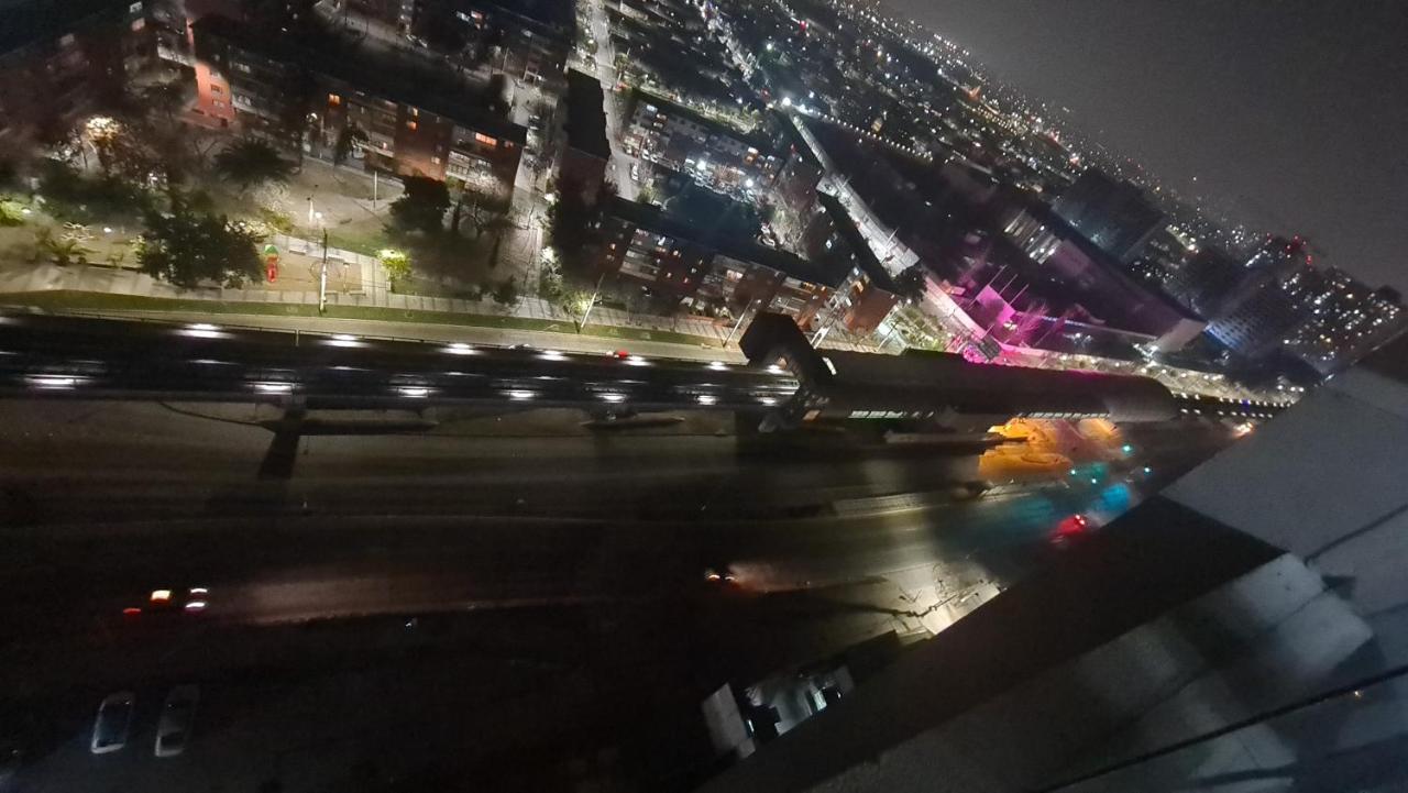 Apartamento Frente Del Metro Santiago