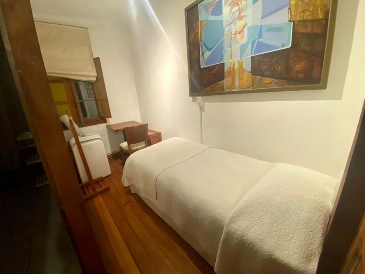 Bed & Breakfast Hostal La Casita Santiago
