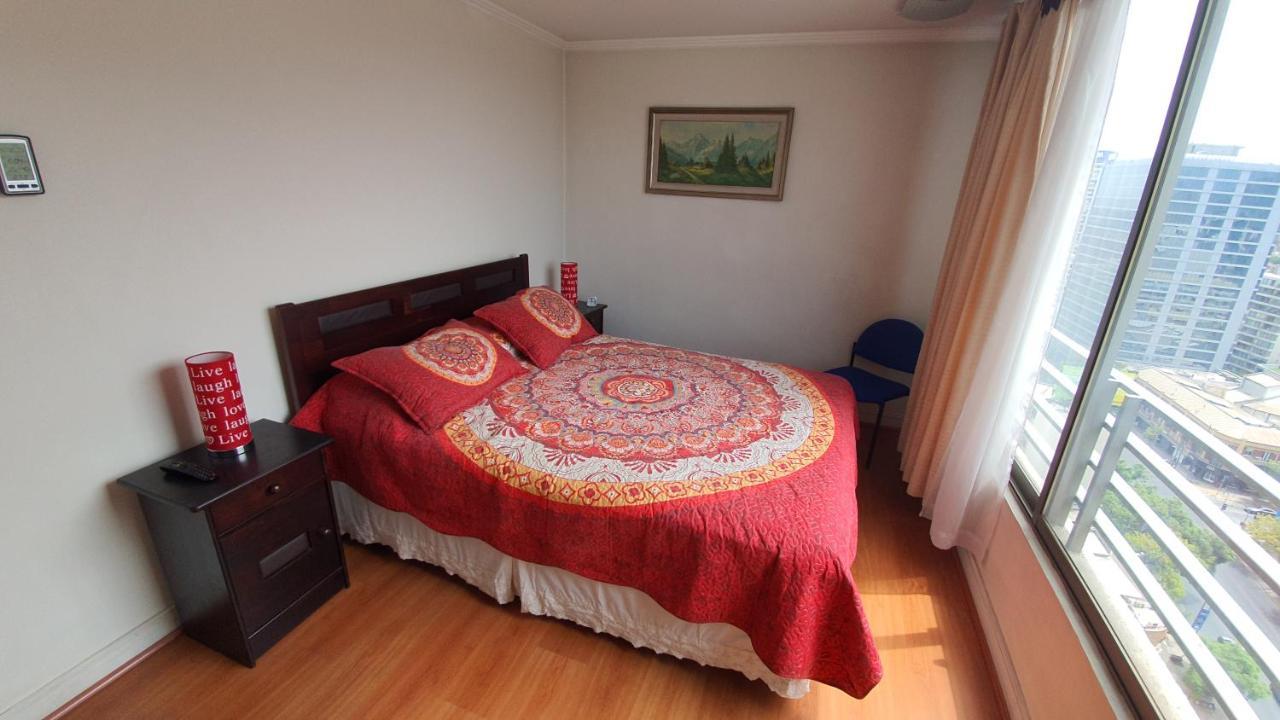 Metro Manuel Montt Apartment