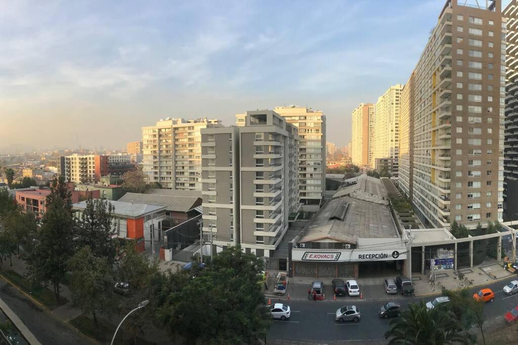Parque Bustamante, Metro Irarrazaval, Free Parking