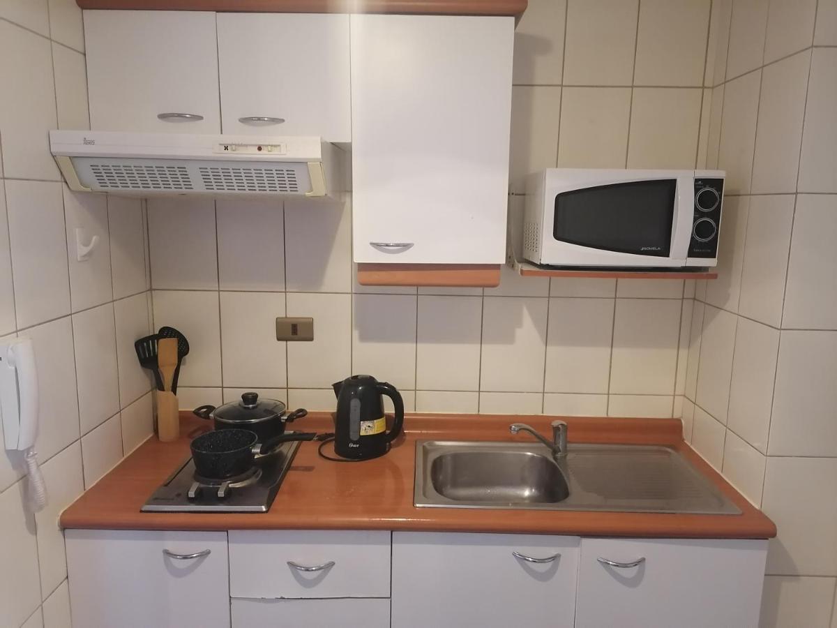 Aos General Baquedano Apartment *