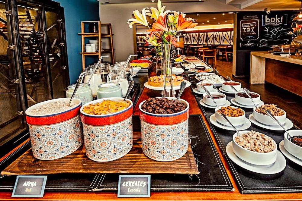 Time Select - Elegant Apartahotel 4*