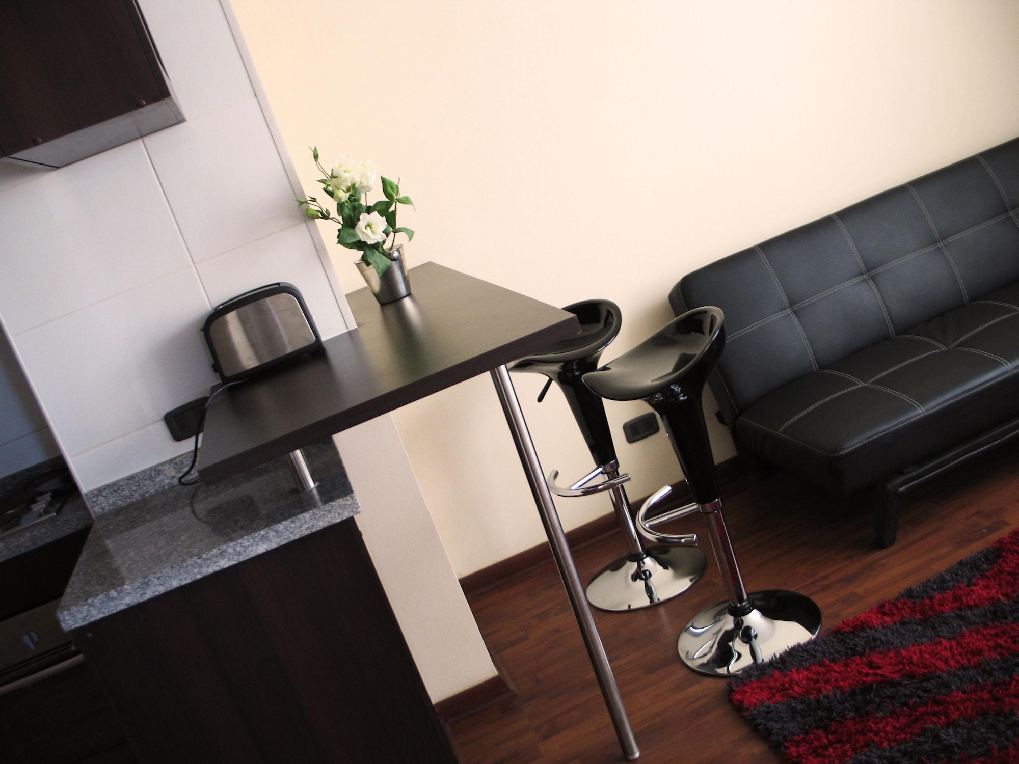 Furnished Apartamento *