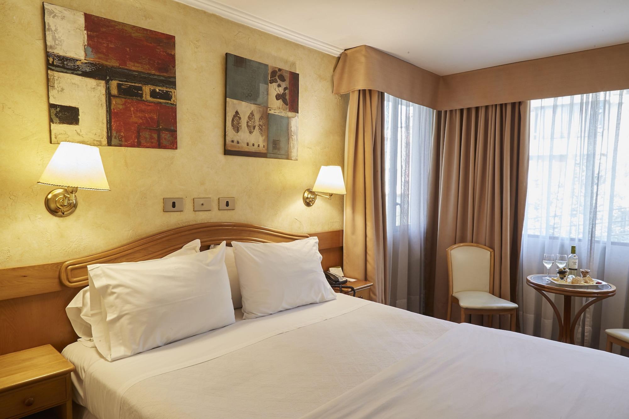 Torremayor Lyon Hotel 4*